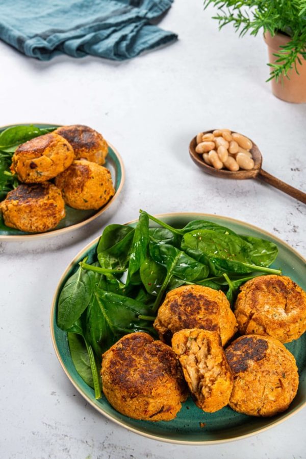 Haricots-blancs-préparés-recette-boulette-haricots-blancs-tomate-et-basilic