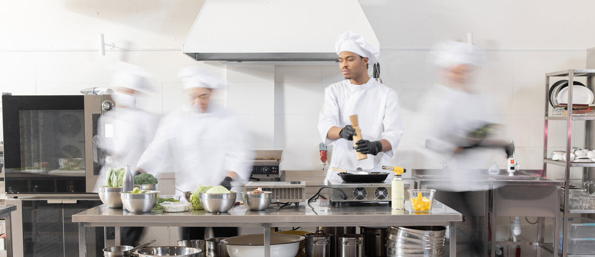 Les trucs et astuces pour pallier l’absence de personnel en restauration collective